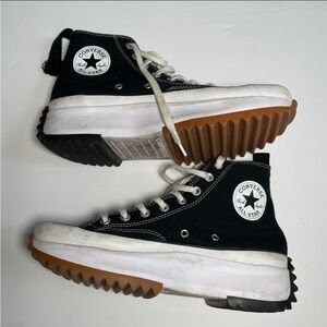 Converse Run Star Hike